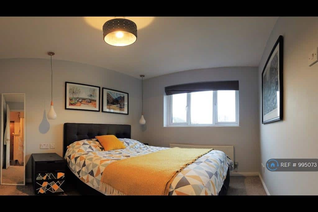 Myddleton Avenue, Finsbury Park, North London, N4 offered by BRH Property Management & Solutions